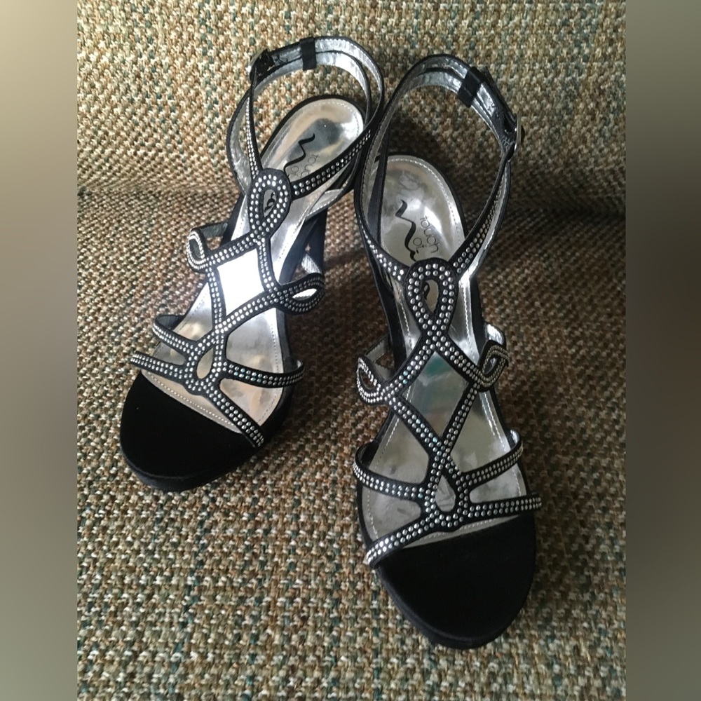 Touch of Nina WN EU SZ 39 BLACK SATIN PLATFORM STRAPPY HI HEELS WITH METAL STUDS